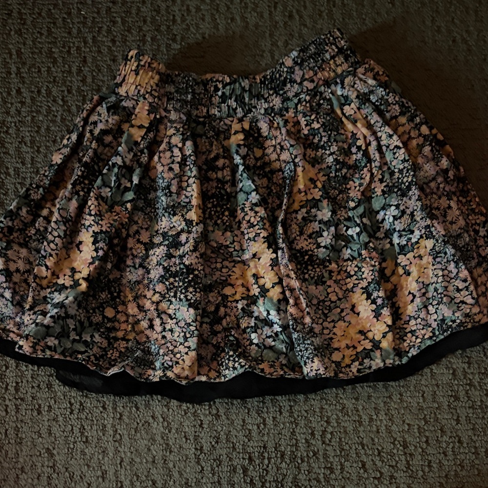 American Eagle Outfitters Floral Skater Skirt - Black and Cream